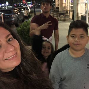 Meet your Posher, Iris